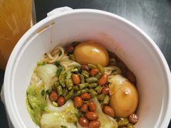-龙记桂林米粉(财满街店)
