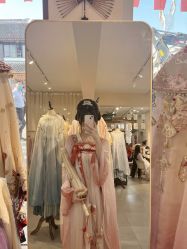 -一揽芳华汉服旗袍体验馆(拙政园店)