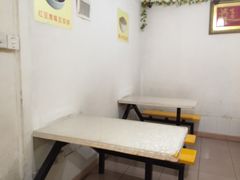 用餐区-老周记顺德双皮奶
