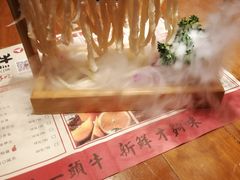 -领鲜潮牛鲜牛羊肉火锅(宏昌店)