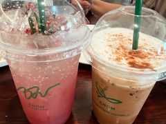 -Chom Cafe and Restaurant