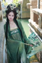 -梦回汉唐汉服旗袍体验馆(拙政园店)