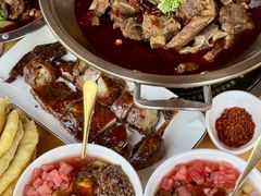 -大众跷脚牛肉馆·非遗传承单位(峨眉山店)