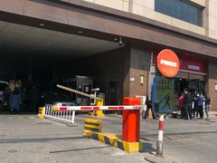 -甘家口大厦-停车场