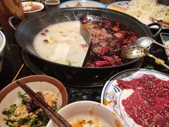 -周小明火锅(黑金冠社区店)