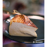 深圳👉🏻搬了新地方的复古绿Buna coffee