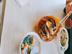 -洪峰浩老北京烧饼夹肉(角门路店)