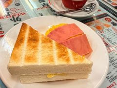 火腿蛋多士-华星冰室(湾仔店)