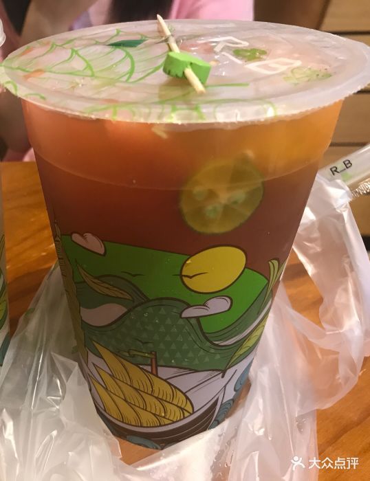 r&b巡茶(昆城广场店)霸气路飞水果茶图片 第1张