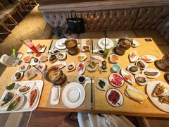 -雍和会海鲜姿造自助(湖东路店)