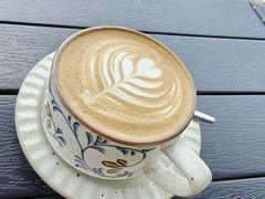 山茶花拿铁-云端咖啡(山顶教堂店)