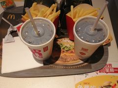 -麦当劳(田林好又多店)