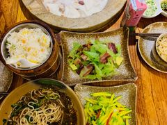 土豆焖饭-滇香肴·云南菜蒸汽石锅鱼(云南北路店)