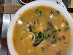 -何记面馆(龙泉山店)