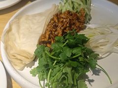 -关东小磨东北菜(上海长风大悦城店)