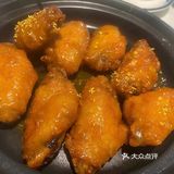 人好多，不过上菜超快的，不得不说专业。猪腰汤必点