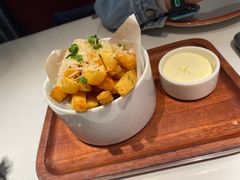 -阿妮叶李(光谷世界城店)