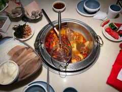 -左庭右院鲜牛肉火锅(浦江欢乐颂店)