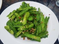 -岛中岛·海鲜大排档·万宁老字号(东澳店)