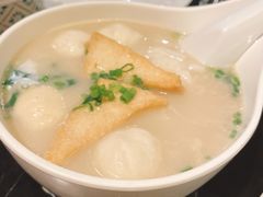 鱼蛋粉-翠华餐厅(百老汇店)