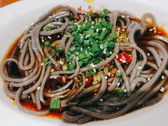 酸辣蕨根粉-龙聚德北京烤鸭(巴南商社汇购物中心店)