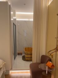 -苑苑vbeauty科技美容SPA