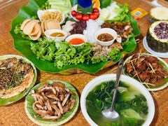 -沐毫傣泐云南菜孔雀宴•手抓饭傣味烧烤(曼听公园店)