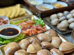 -围炉肉舍•炭烤活鳗•丹东海鲜烤肉(步行街店)