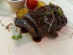 低温慢烤牛肋排配香草小土豆-Famous肥猫墨西哥音乐餐吧(五棵松华熙LIVE店)