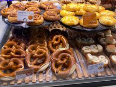 -巴黎贝甜(大宁国际商业广场店)