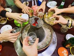 -洞庭洲·防空洞火锅·烧烤·铜锅涮肉(新百广场店)