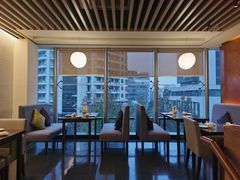 靠窗位-枣子树素餐厅(铂金城店)