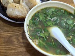 -黄阿姨锅贴大王(万航渡路店)