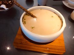 泉水鲫鱼汤-鲜塘宴·千岛湖大鲫鱼(南湖店)