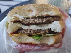 狠霸王牛堡-汉堡王(EAC欧美中心店)