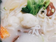 -肥汁米蘭香港米线(定西路店)