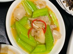 丝瓜炒鱼泡-庄氏祥记深夜厨房·文火煲仔翅