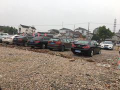 -新场古镇-停车场