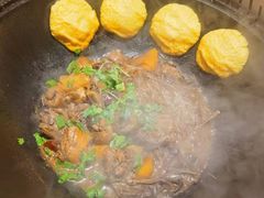 -锅老头海鲜铁锅炖
