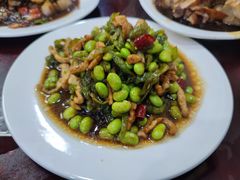 -余杨鸭鸭餐厅