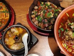 -云海肴·汽锅鸡·云南菜(天山百盛优客店)