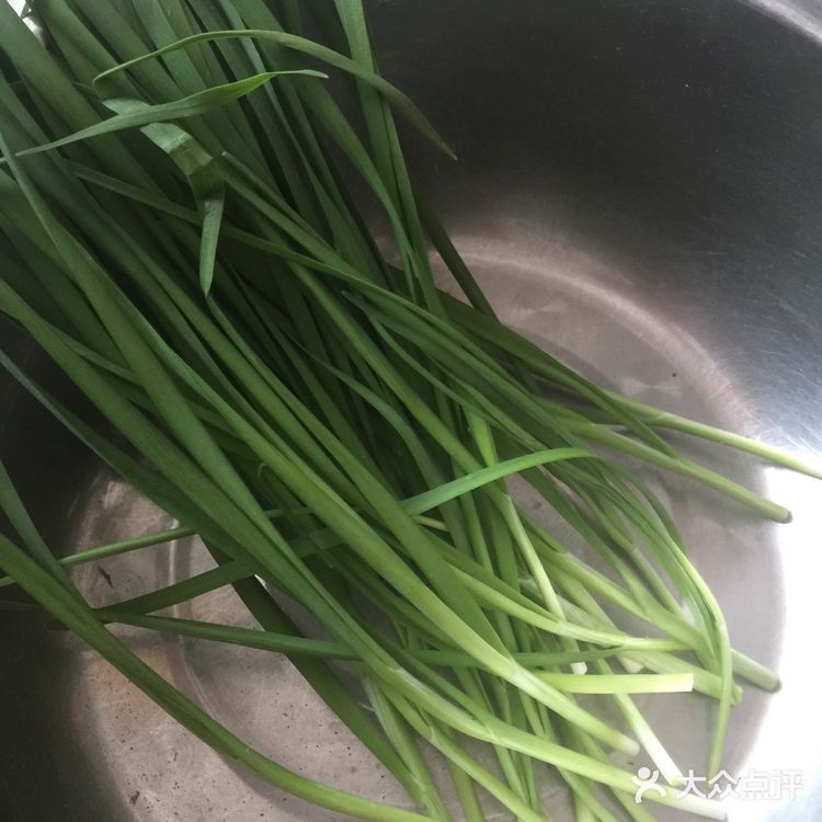 东北人最爱的主食之一韭菜鸡蛋馅饺子