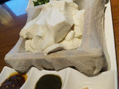 一块豆腐-95号酱骨·一块豆腐(展春园西路店)