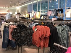 -H&M(华润万象城店)