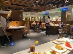 大堂-海底捞火锅鲜切牛肉主题店(长寿路店)