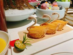 天鹅榴莲酥-领鲜天下·焗海鲜·花胶鸡(天目里店)