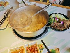-花田煮鲜牛肉火锅(钟楼众汇店)