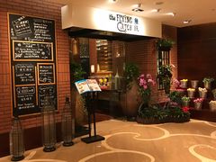 -香格里拉鱼跃地中海西餐厅·牛排披萨