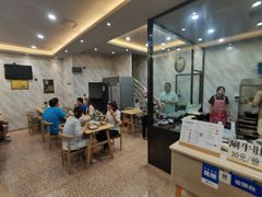 -白翔甜食店