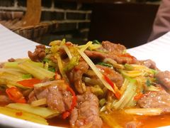 -万重锦·人文川菜馆(骡马市店)